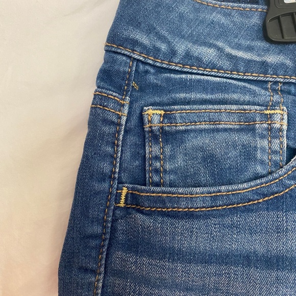 Hi-Rise Shortie Shorts - Picture 3 of 6